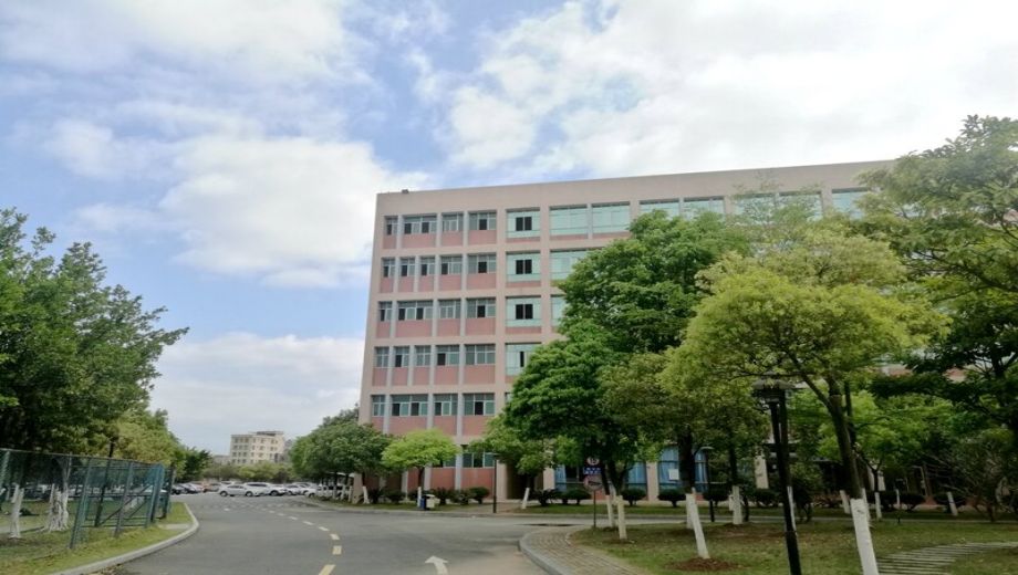 东莞市信息技术学校校园风光