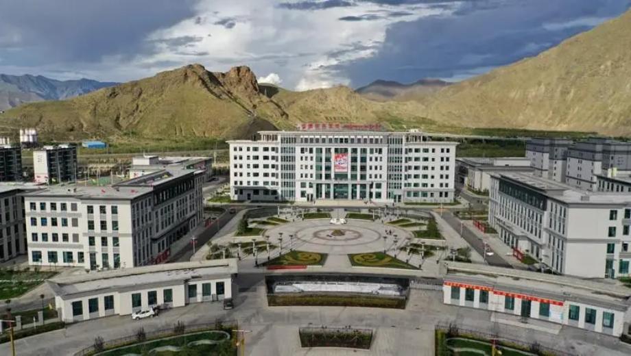 西藏技师学院校园风光